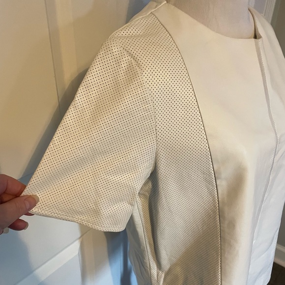 Neiman Marcus exclusive leather top - Picture 2 of 8